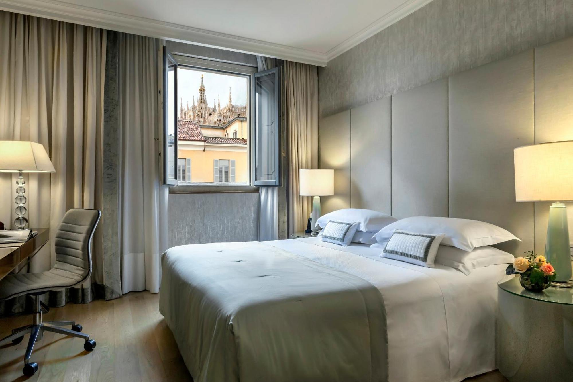 Deluxe Double or Twin Room with Milan Cathedral View